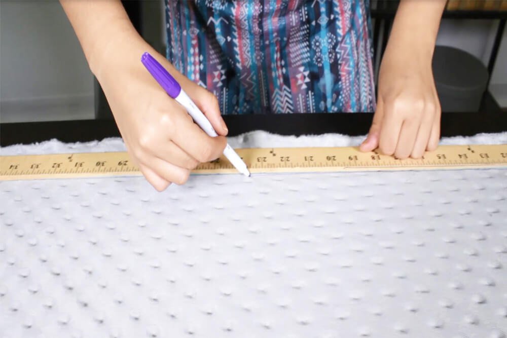 How to Sew an Easy Baby Blanket - Measuring the fabric