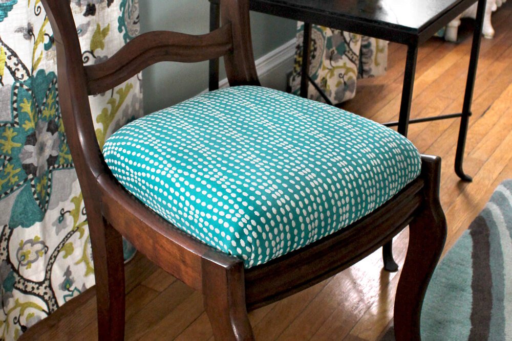 Free Dining Room Chairs-Nee Upholstering