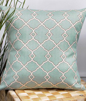 How to Make a No Sew Outdoor Pillow