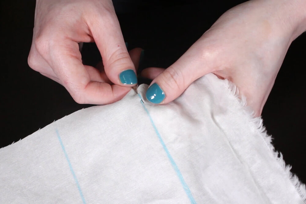 Shibori Stitch Resist Fabric Dyeing - Hand sew with a running stitch