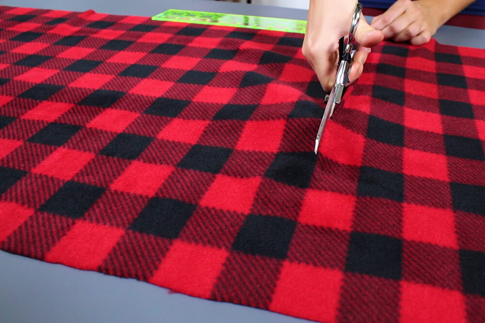 How to Make a Fleece Poncho - Cut the fleece