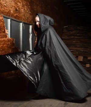 How to Make a Hooded Cloak with a Lining