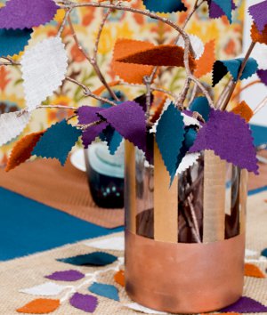 How to Make a Fall Centerpiece with Leaves