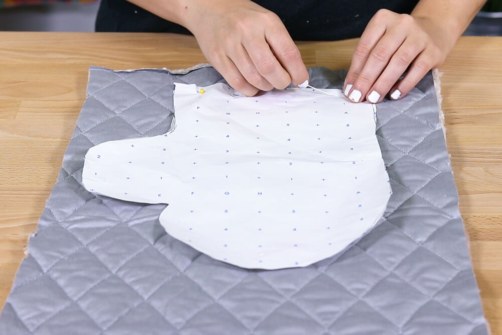 How to Make an Oven Mitt - Measure and cut the fabric