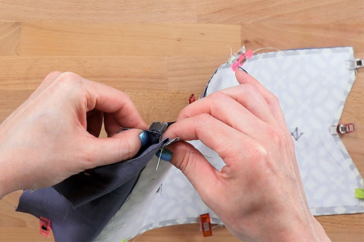 Wristlet Step 5 - Make sure edges of zipper are pointing toward pocket side